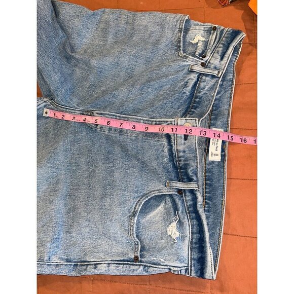 Abercrombie & Fitch 90s Straight Ultra High Rise Jeans Size 33 Light Wash Distre - Picture 9 of 12